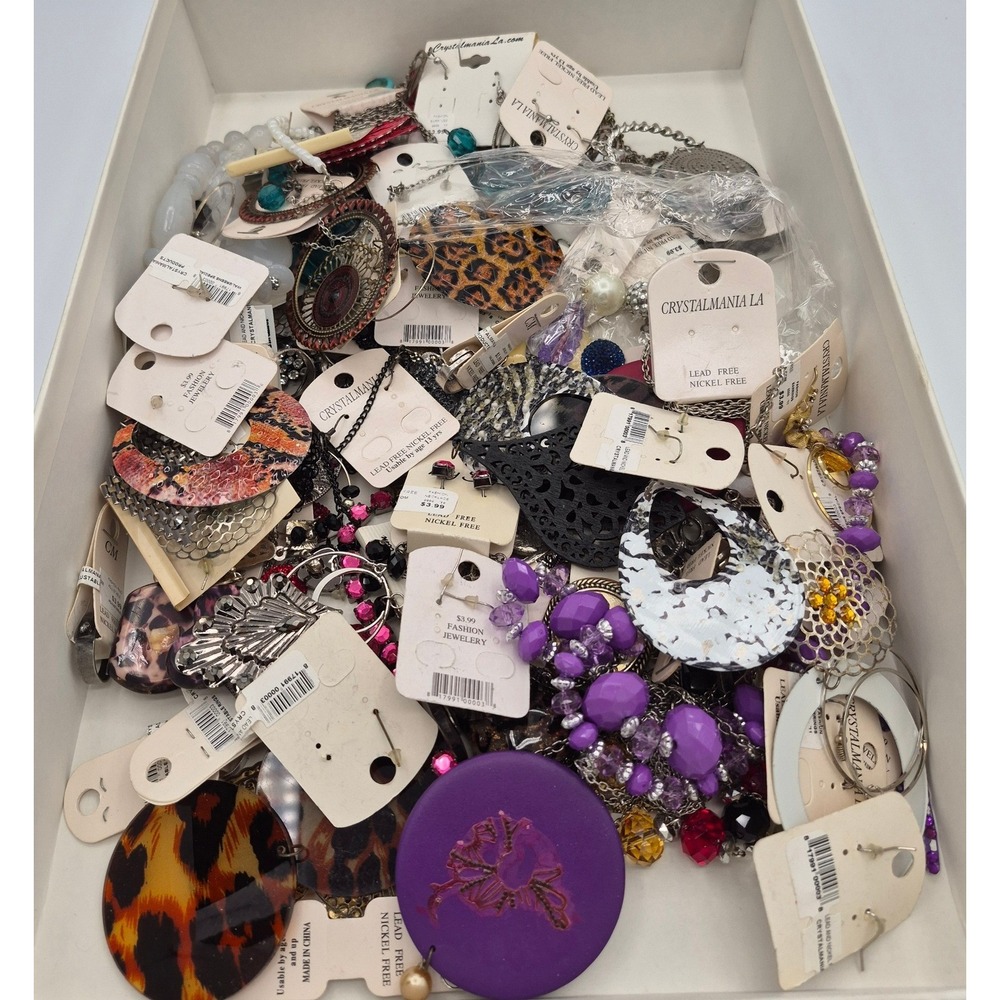 LA Fashion Jewelry BROKEN Lot Mixed Earrings Necklace Bracelet Bulk Set CRAFTING